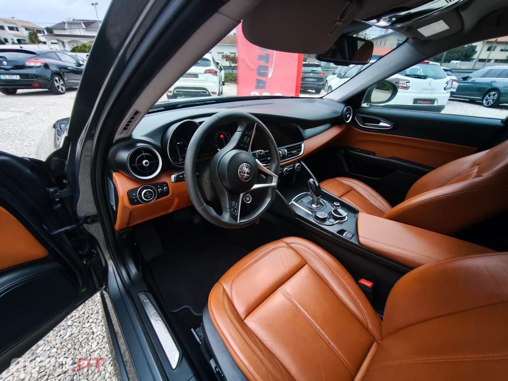 Alfa Romeo Giulia 2.2 D Super AT8