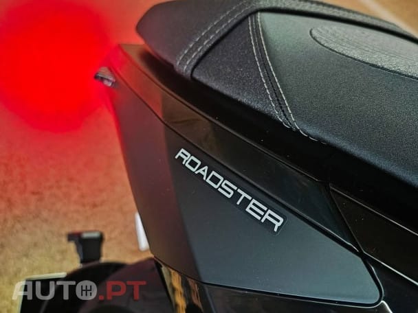 Peugeot Tweet 125 PM-01