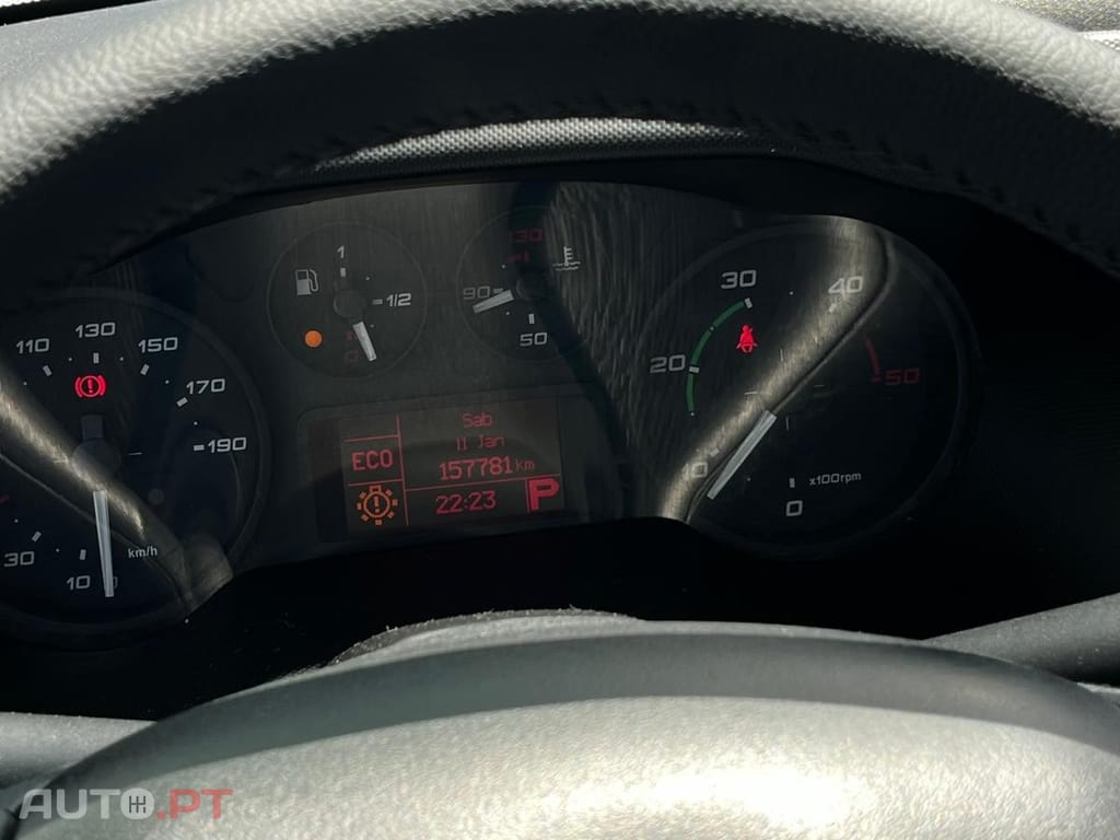 Iveco Daily PLATAFORMA + CONTENTOR