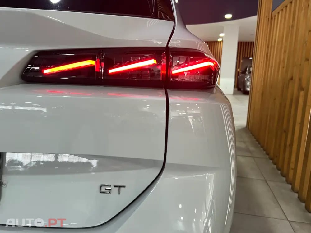 Peugeot 308 SW 1.2 Hybrid GT e-DCS6