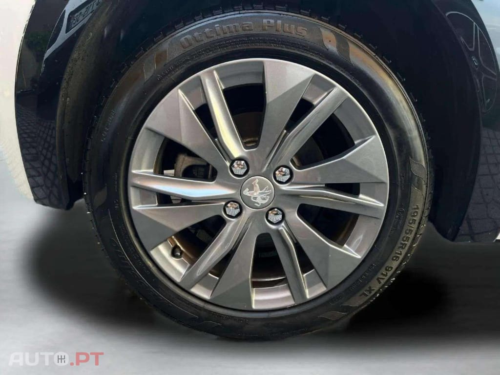 Peugeot E-208 Allure