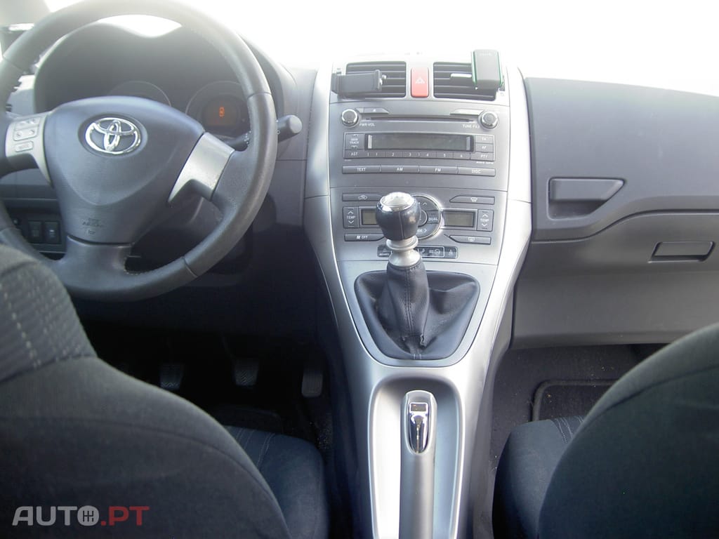 Toyota Auris 1.33 VVTI A/C+VSO