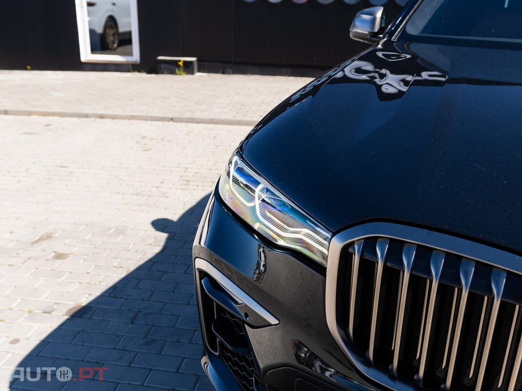 BMW X7 M50d