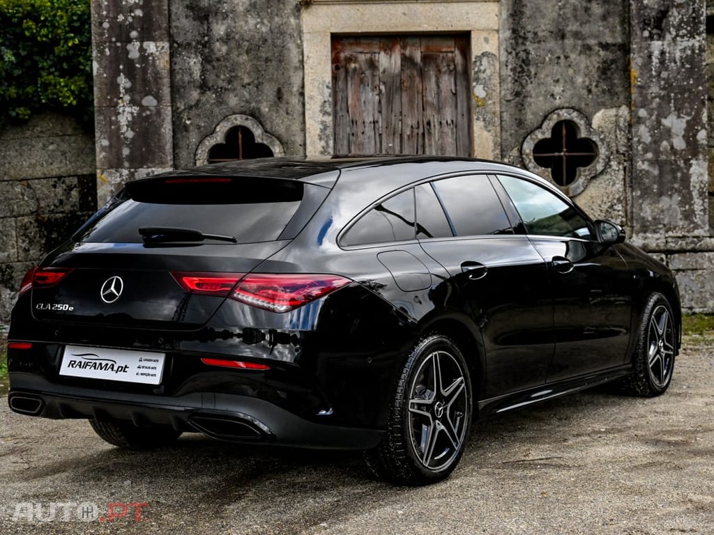 Mercedes-Benz CLA 250 e AMG Line