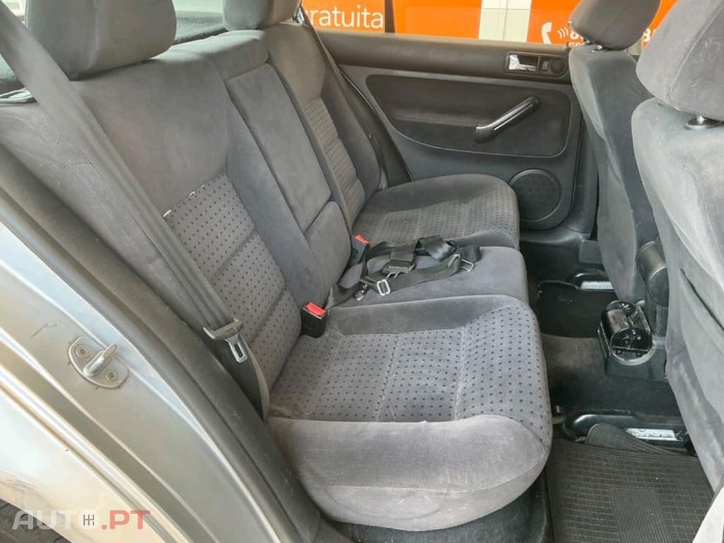 Volkswagen Golf 1.4i Confortline