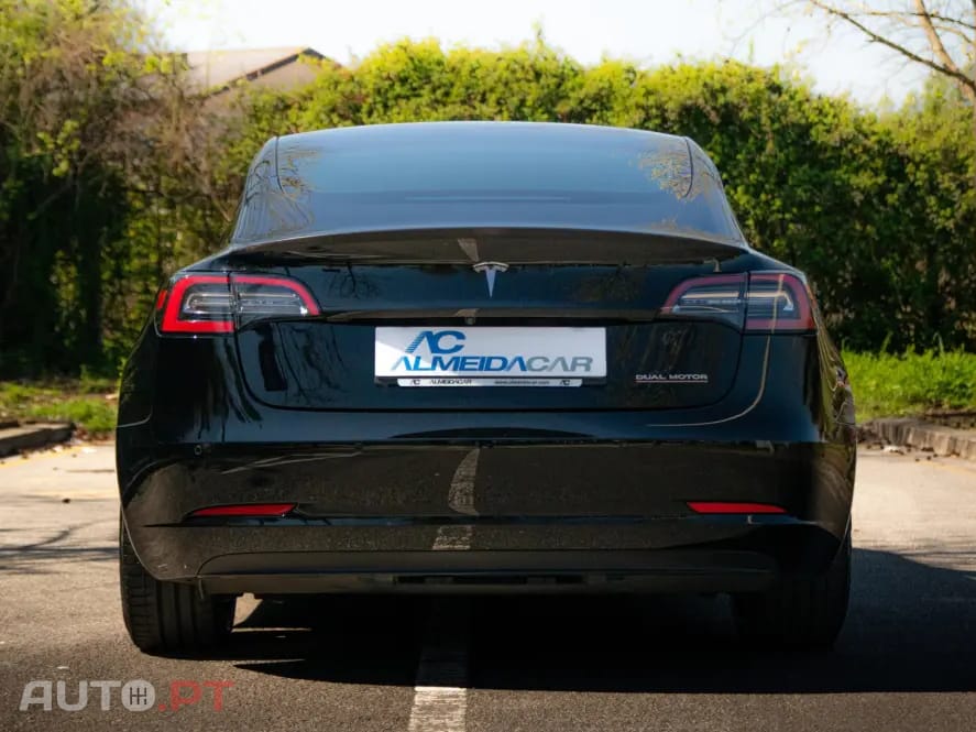 Tesla Model 3 Long Range AWD Dual Motor Performance