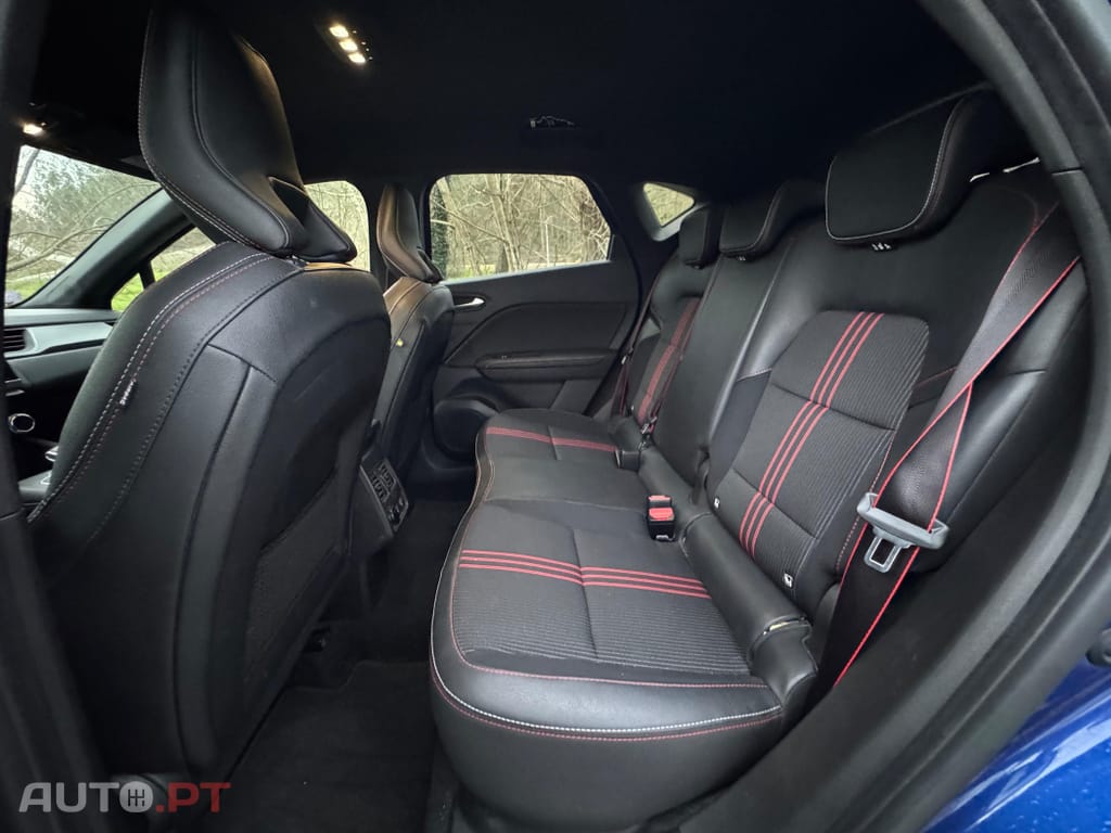 Renault Captur 1.6 E-Tech RS Line