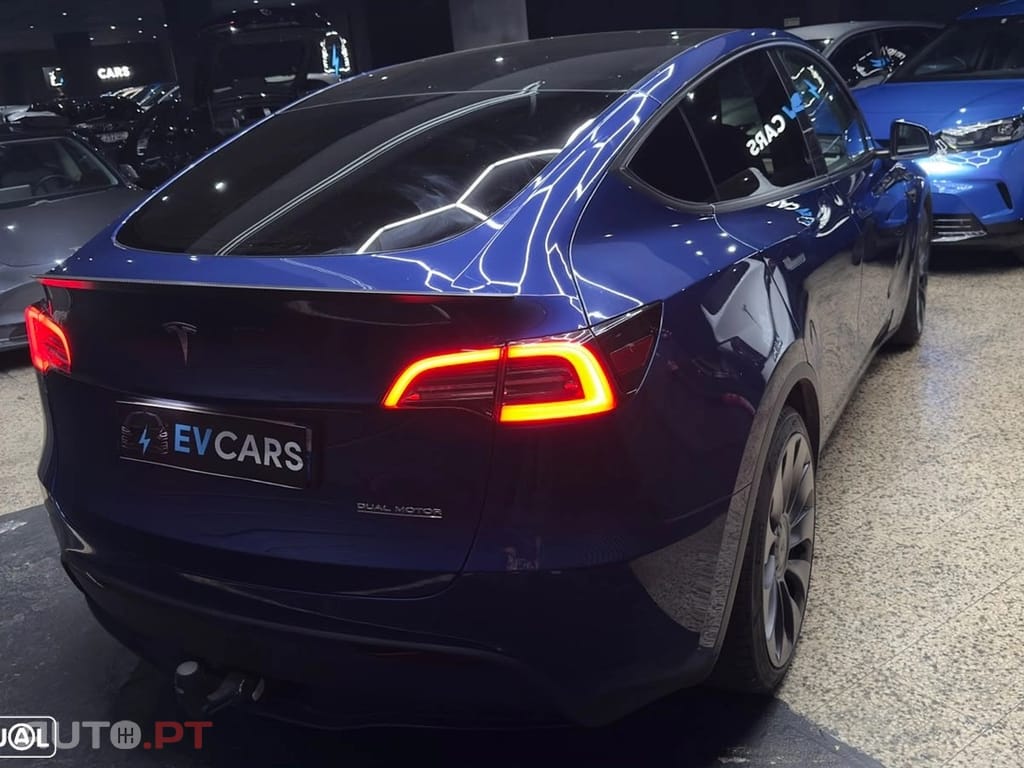 Tesla Model Y Performance Dual Motor AWD
