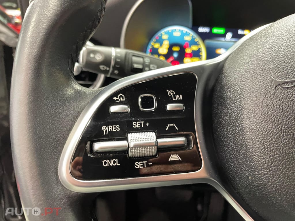 Mercedes-Benz C 300 e Avantgarde