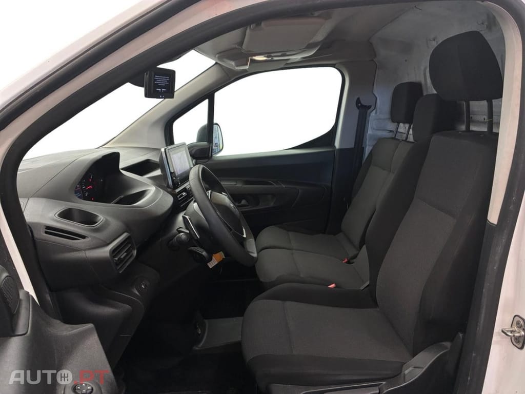 Peugeot Partner 1.5 BlueHDi Asphalt Longa EAT8
