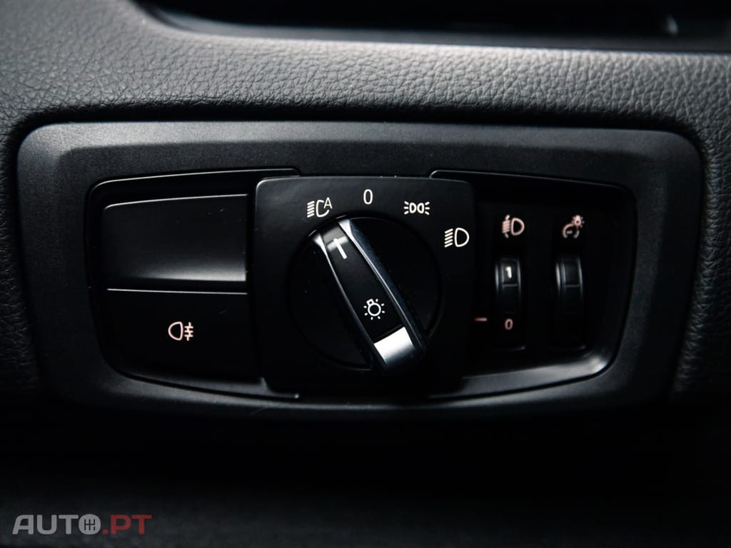 BMW 218 i Advantage Auto