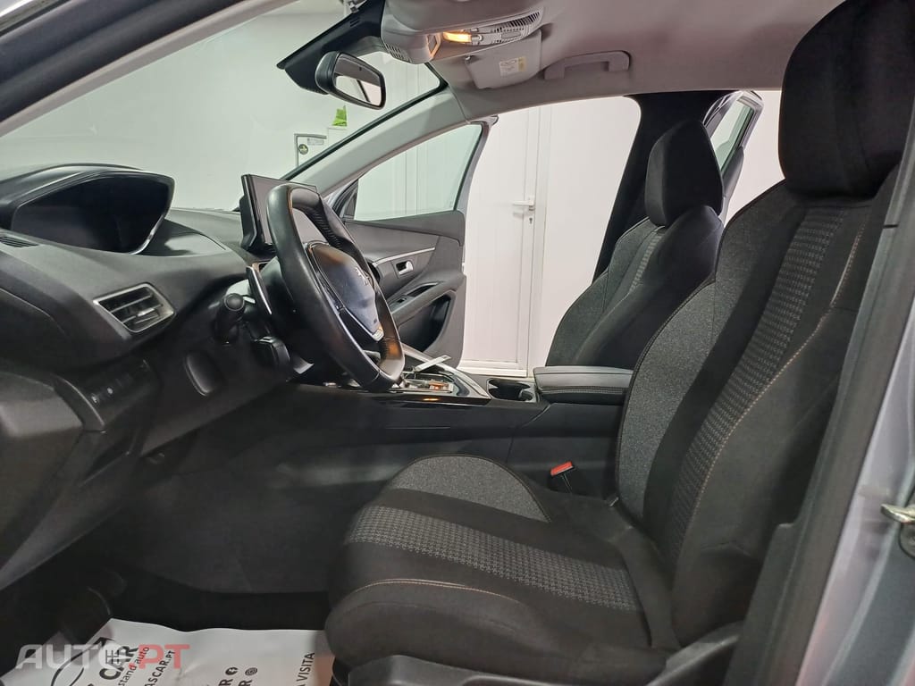 Peugeot 3008 1.5 BlueHDi Allure EAT8