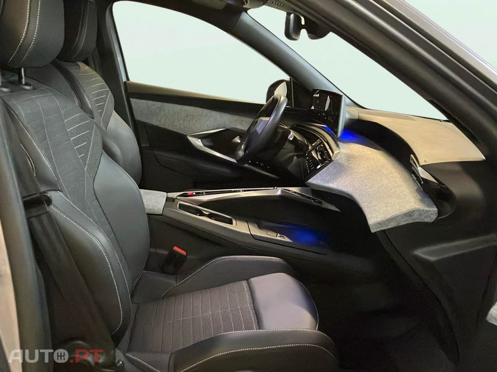 Peugeot 3008 1.2 Hybrid Allure e-DCS6
