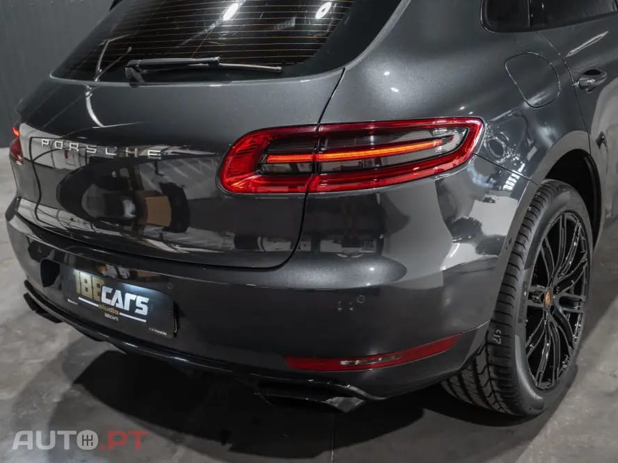 Porsche Macan PDK
