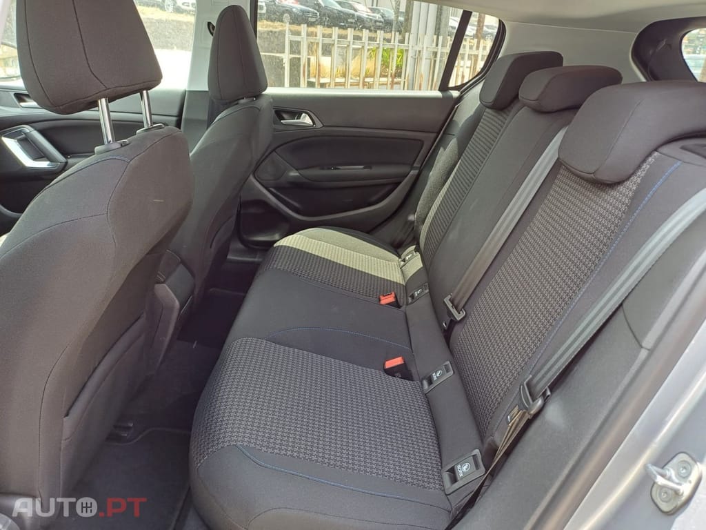 Peugeot 308 1.5 BlueHDi Style
