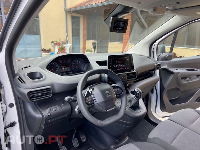 Peugeot Partner 1.6 HDI CARPLAY   100CV
