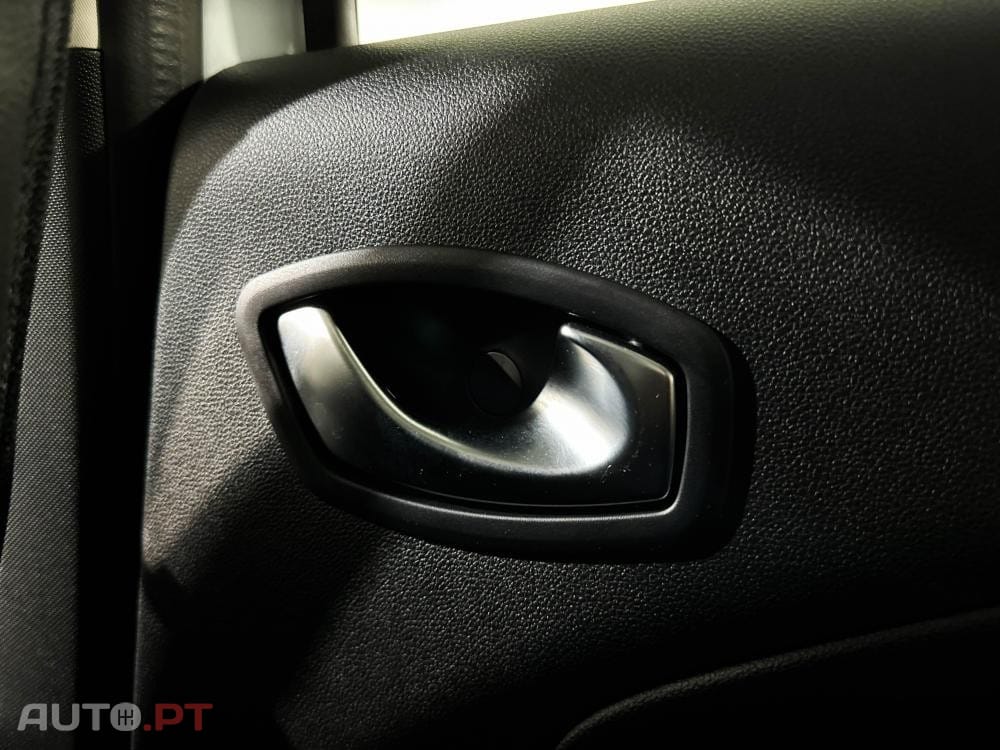 Renault Zoe (c/ Bateria) EV50 135hp Techno