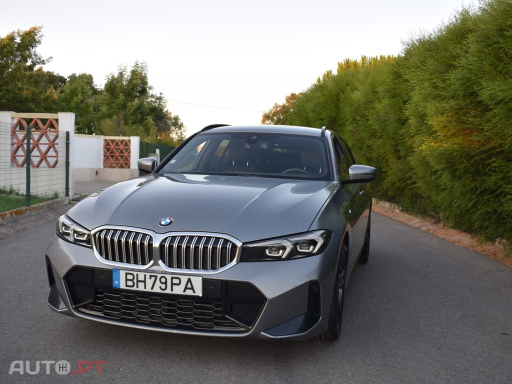 BMW 320 d Touring Pack Desportivo M Auto