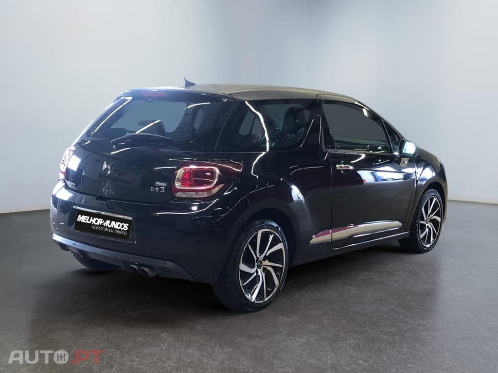 DS DS3 1.2 PureTech Black Lézard