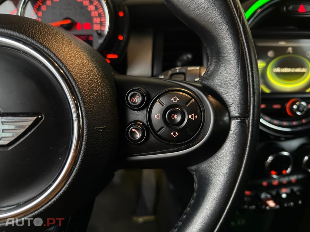 MINI Cooper Cooper D