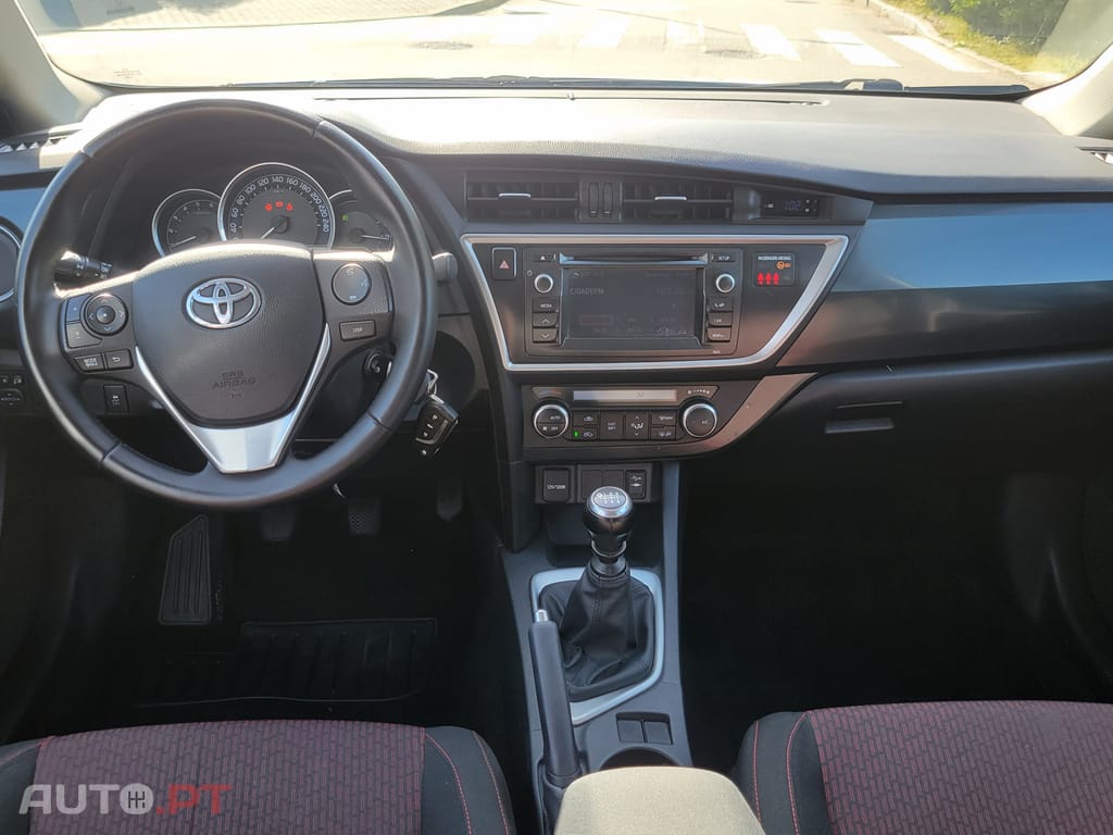 Toyota Auris Touring Sports 1.4 D-4D