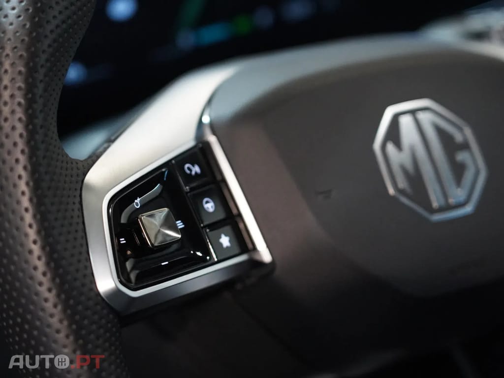 MG HS 1.5 T-GDI Plug In Hybrid Luxury