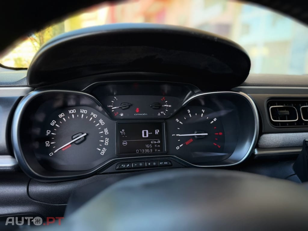 Citroen C3 1.2 PureTech Shine EAT6