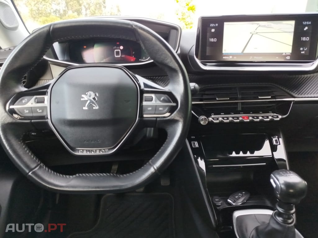Peugeot 2008 1.5 BlueHDi Allure Pack