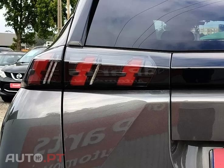 Peugeot 2008 1.2 PureTech Allure