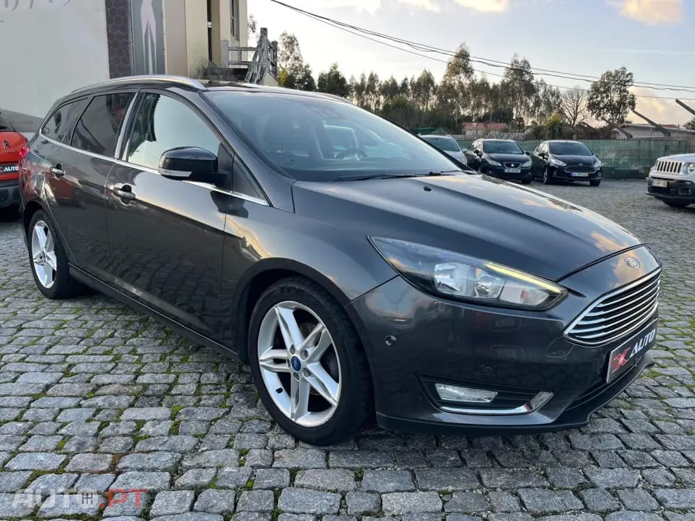Ford Focus SW 1.0 SCTi Titanium