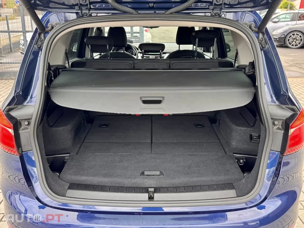 BMW 216 d 7L Advantage Auto