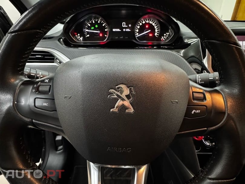 Peugeot 2008 1.2 PureTech Active