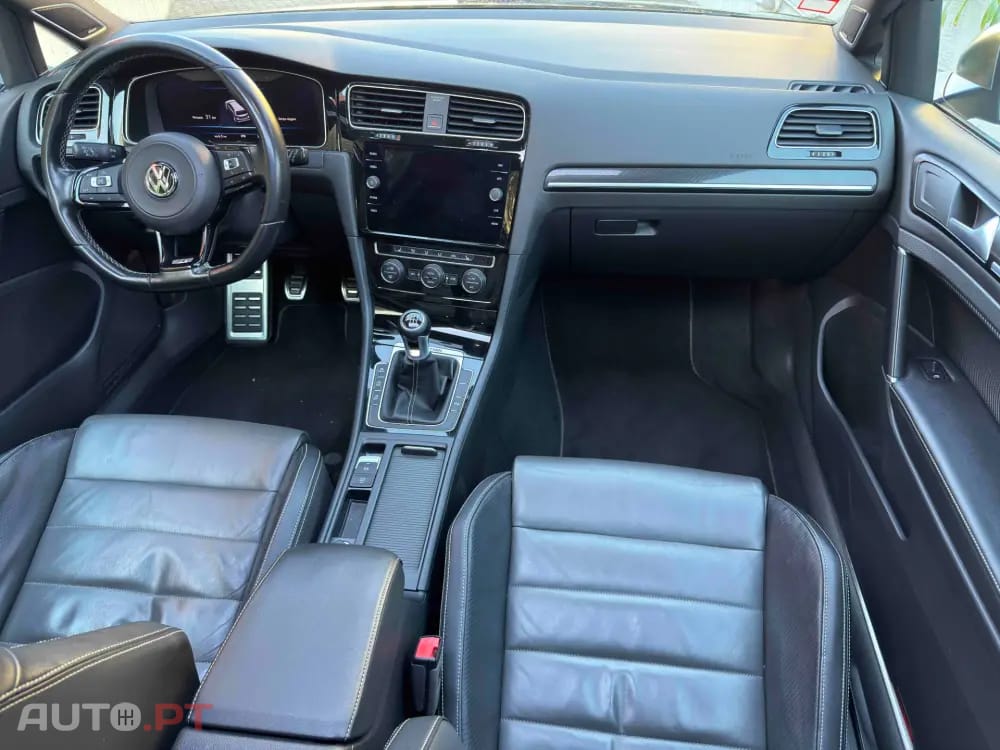 Volkswagen Golf R 4Motion (BlueMotion )