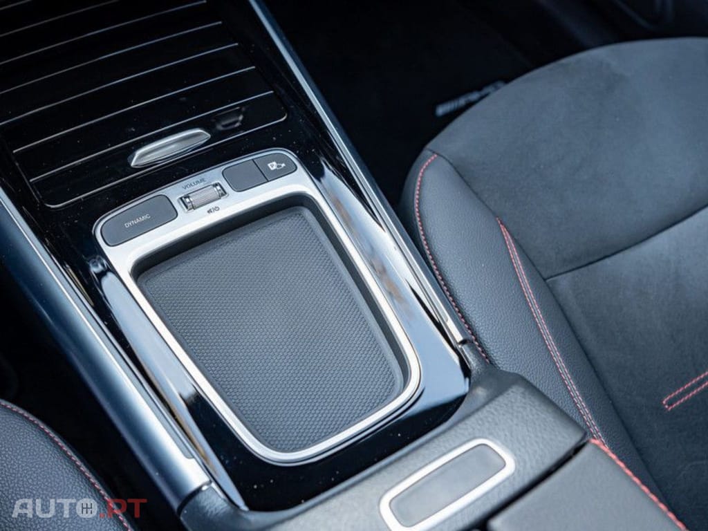 Mercedes-Benz EQA I.V.A DEDUTIVEL 350 4M AMG-Sport 