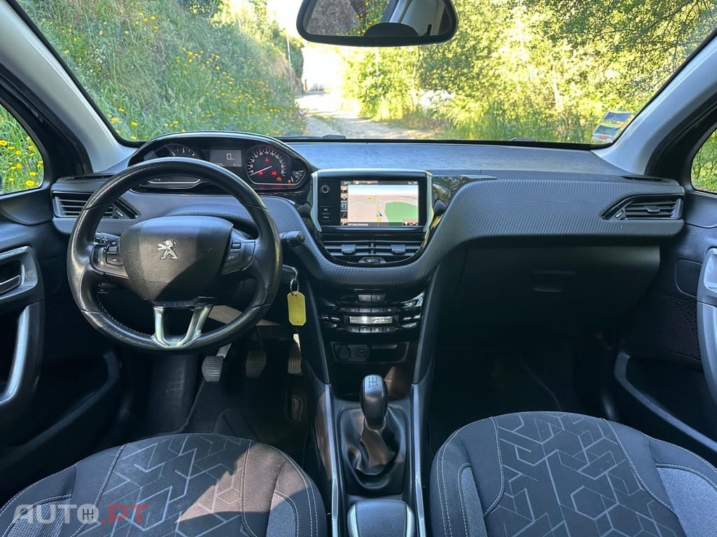 Peugeot 2008 1.6 e-HDi Active