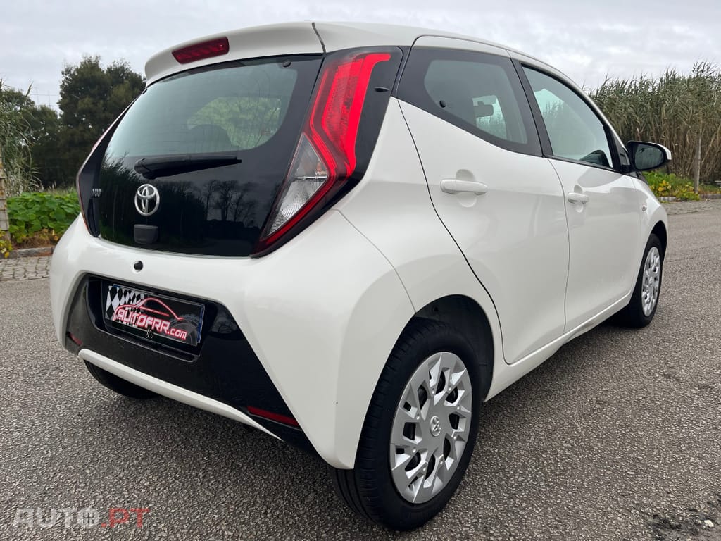 Toyota Aygo 1.0 X-Play+X-Touch