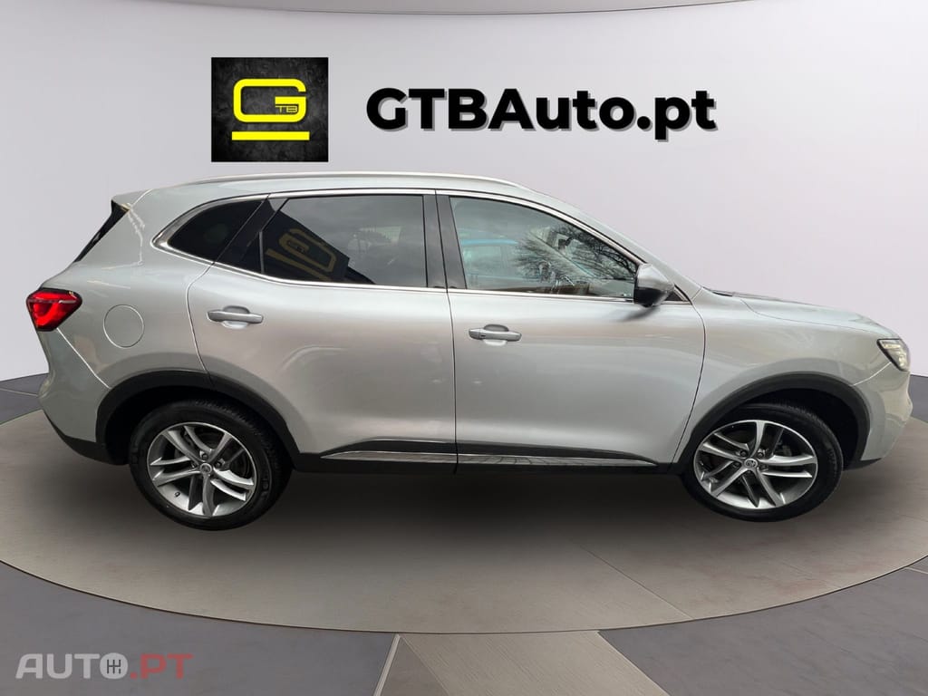 MG EHS PHEV Hybrid Luxury