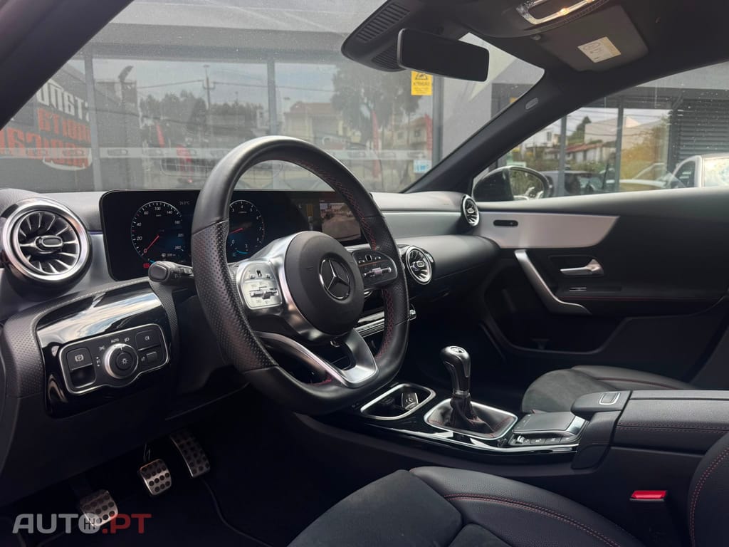 Mercedes-Benz A 180 AMG LINE ECRA FULL LED