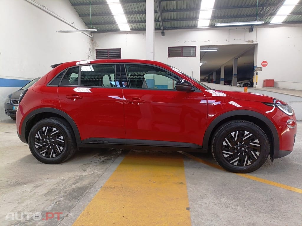 Fiat 600e 54 kWh (RED)