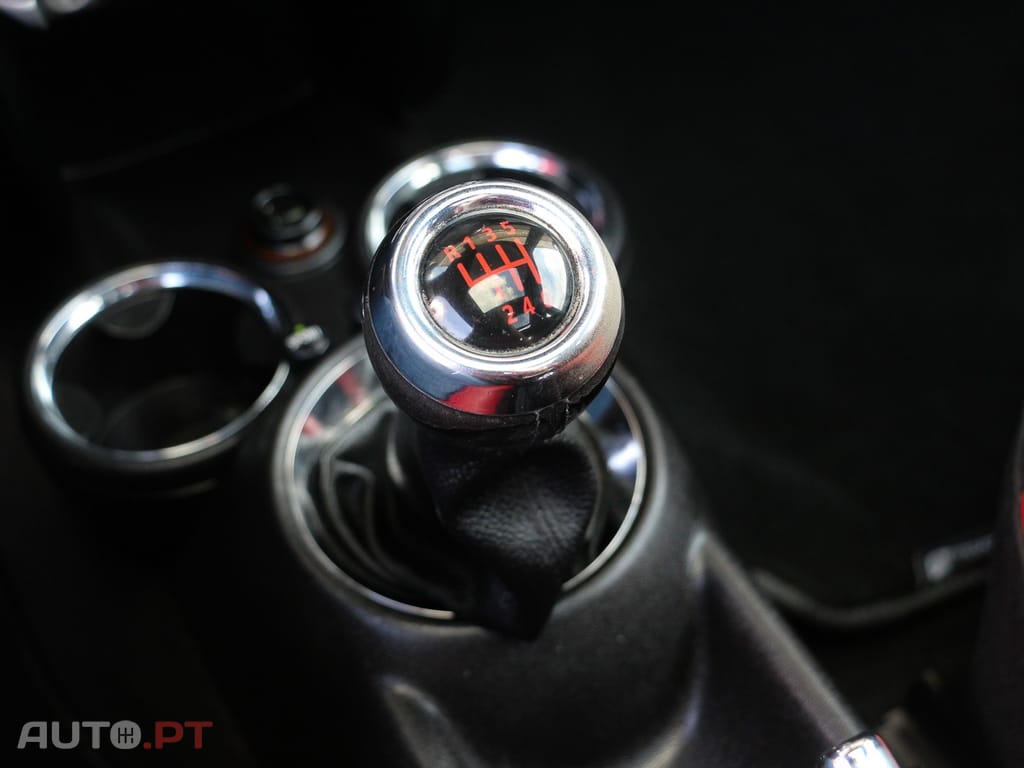 MINI Cooper John Cooper Works