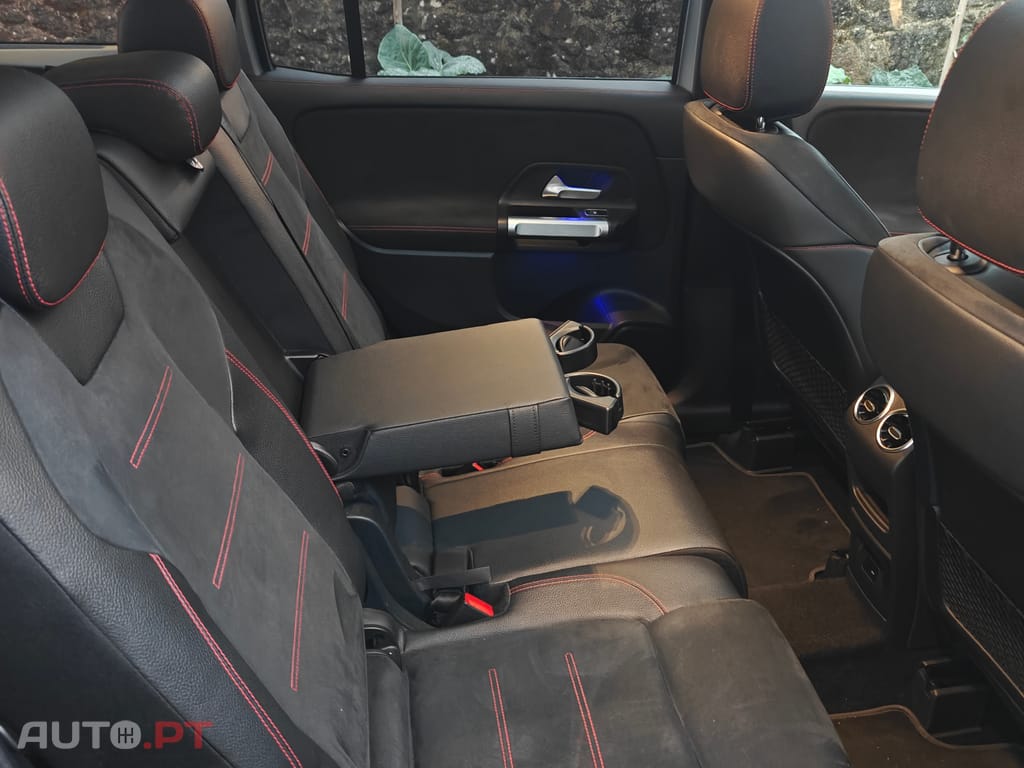 Mercedes-Benz GLB 200 AMG 7 Lugares