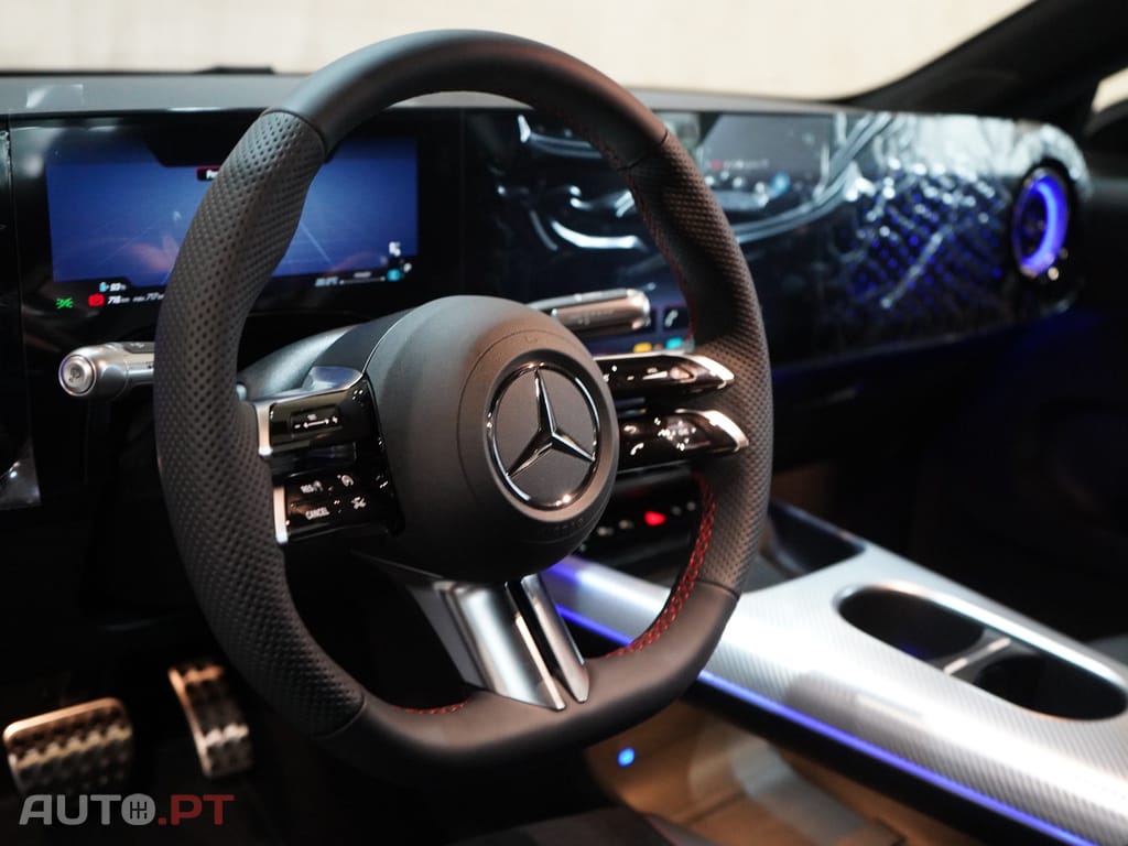 Mercedes-Benz CLA 250 com tecnologia EQ