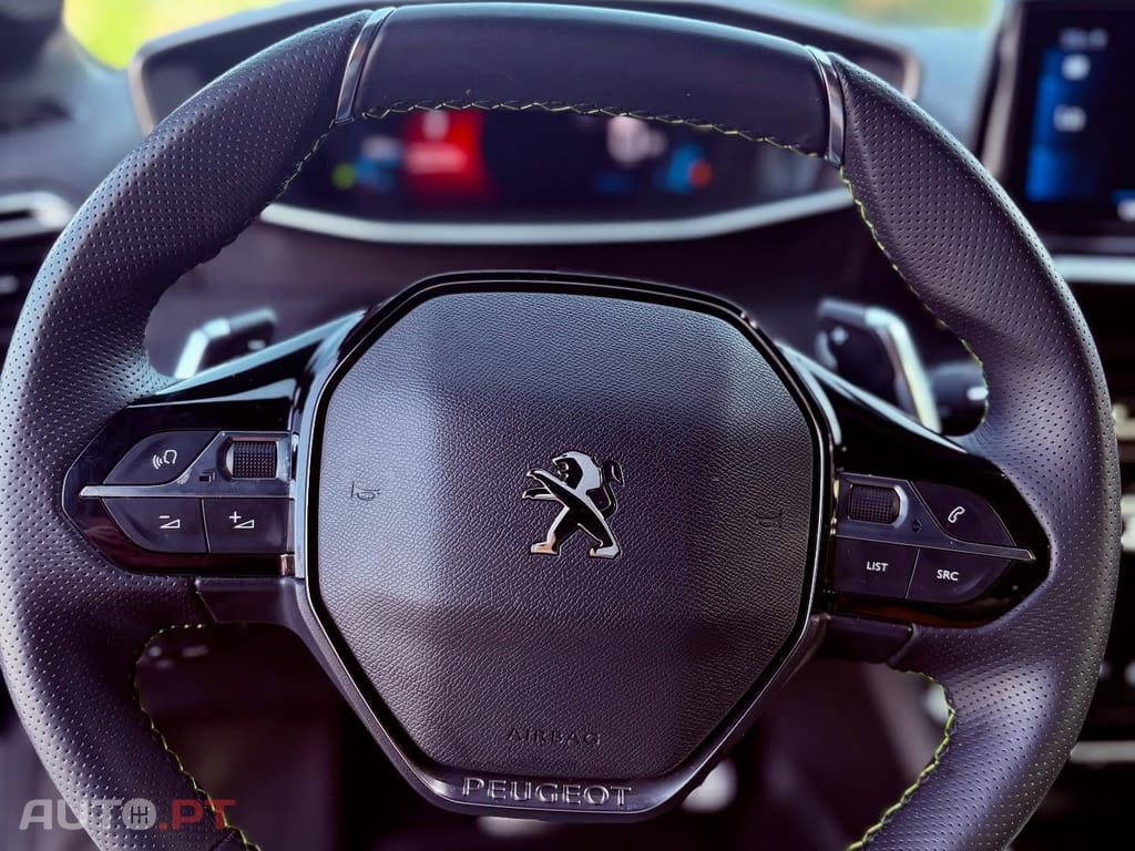 Peugeot 208 1.2 PureTech GT EAT8