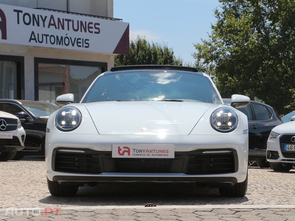 Porsche 992 Carrera PDK