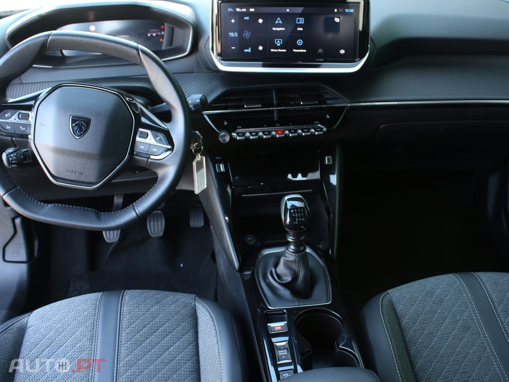 Peugeot 2008 1.2 PureTech Allure