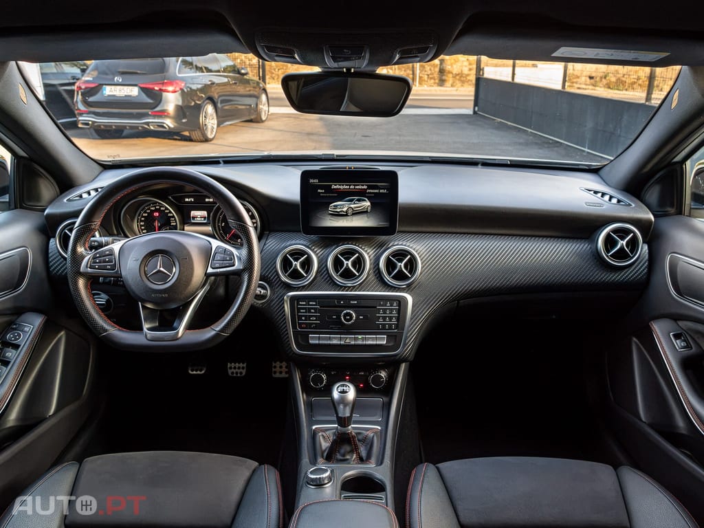 Mercedes-Benz A 180 d AMG Line
