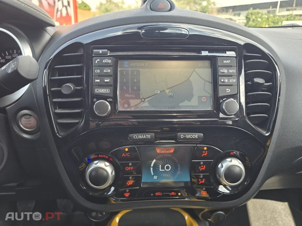 Nissan Juke 1.6 DIG-T Tekna Premium Ext.1 Yellow S. — fotografia 26