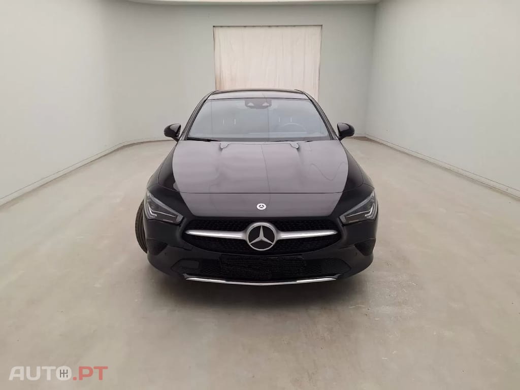 Mercedes-Benz CLA 250 250e Luxury