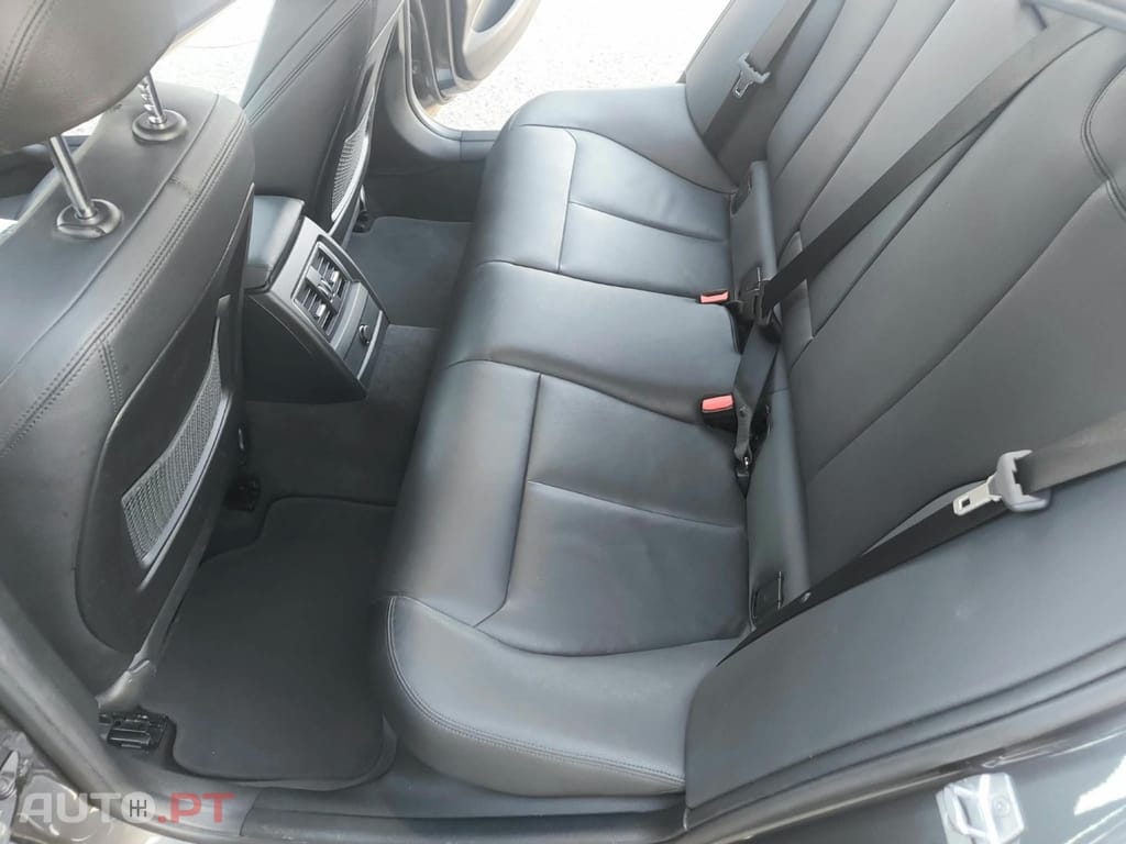 BMW 330 e iPerformance Line Luxury
