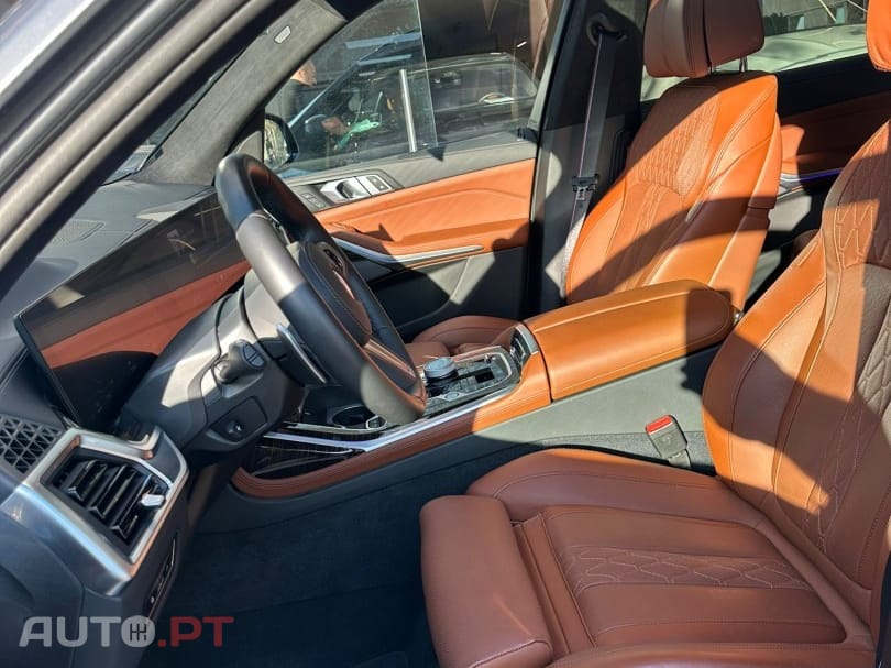 BMW X7 40 d xDrive Pack M Desportivo